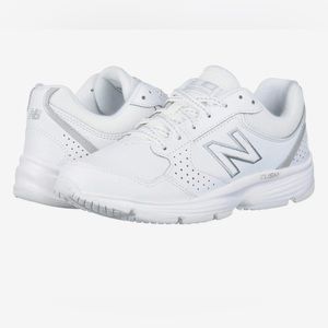 NWT New Balance White Comfort Sneakers 8.5W